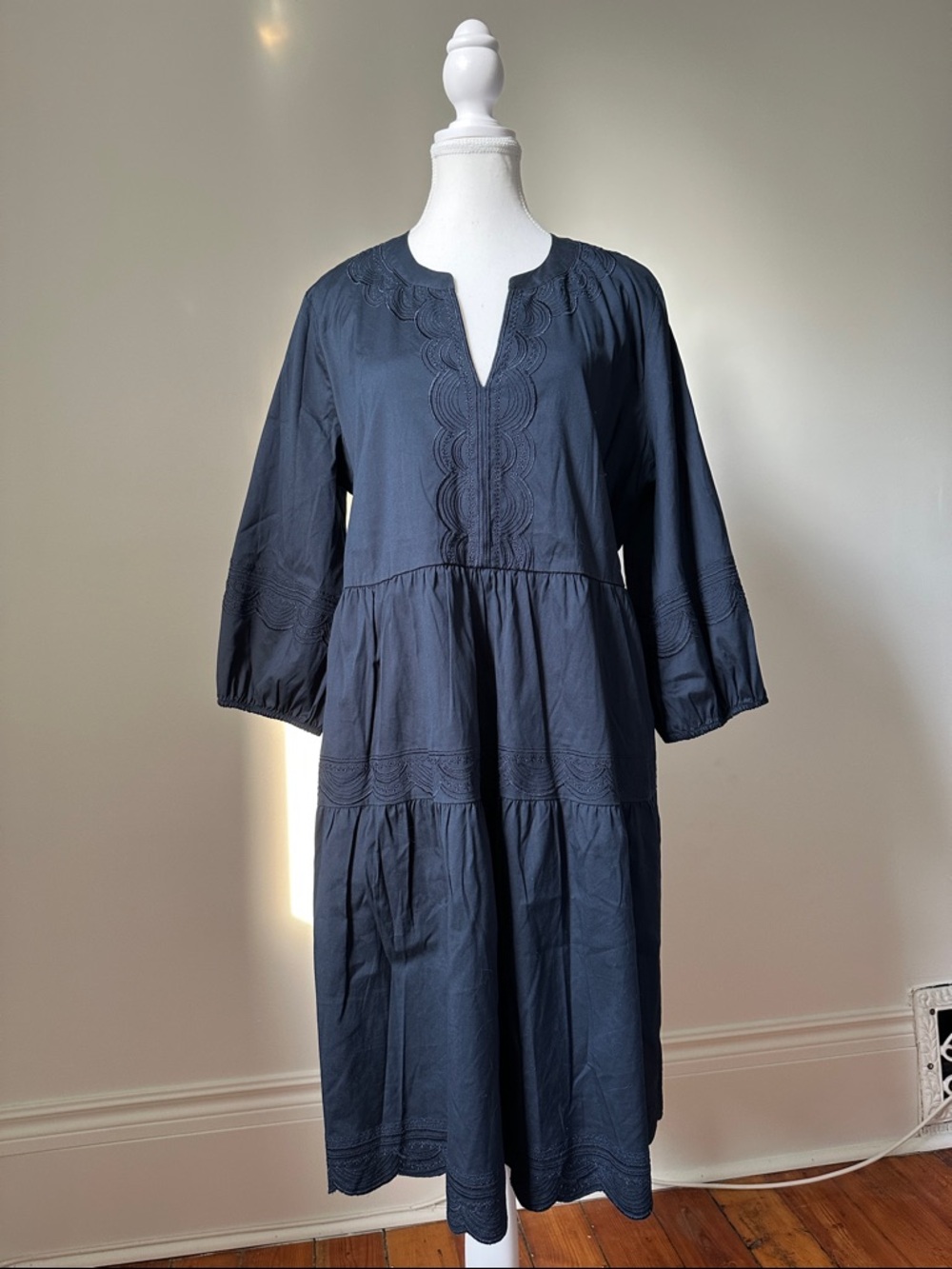 CHICO'S Navy Blue Cotton Blend‎ Tiered 1/2 Sleeve Embroidered Midi Dress Size 2